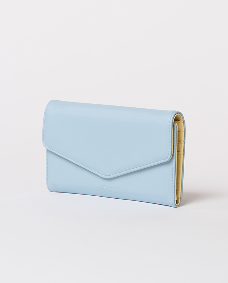 Surkana Cartera Sobre Con Solapa Lisa Azul Celeste