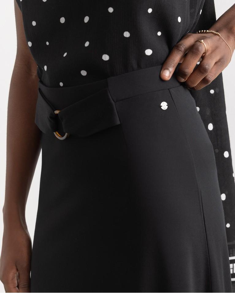 Surkana Falda Midi Elástica Lisa Negro