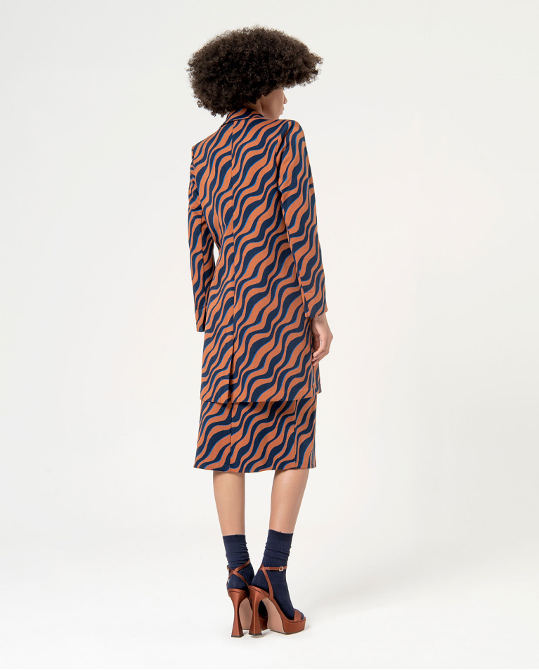 Surkana Levita Jacquard Con Solapas Marrón