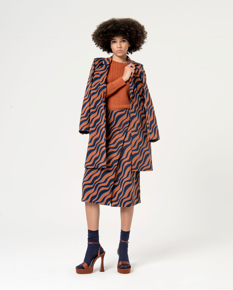 Surkana Levita Jacquard Con Solapas Marrón