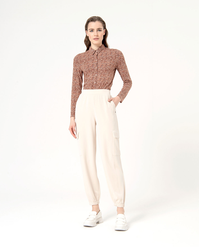 surkana Pantalón cargo elástico liso Crudo