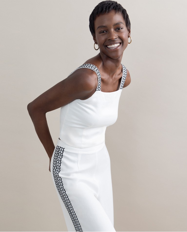 surkana Top crop con tirantes bordados Blanco