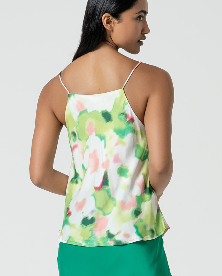 Surkana Top Satinado Escote Pico Estampado Verde