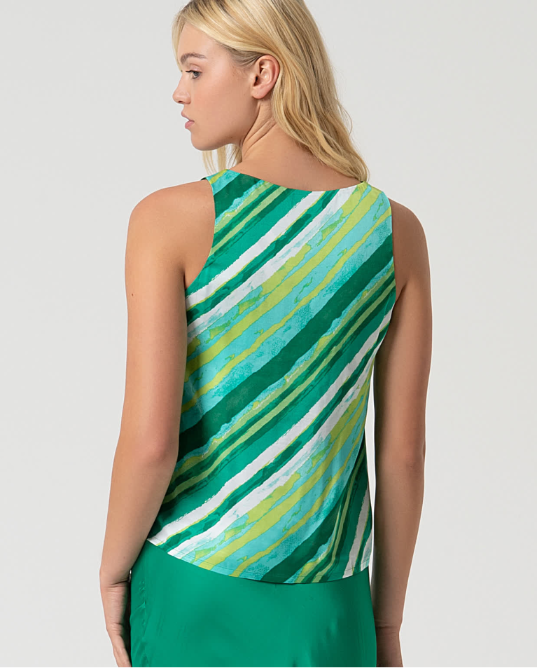 Surkana Top Satinado Escote Pico Verde