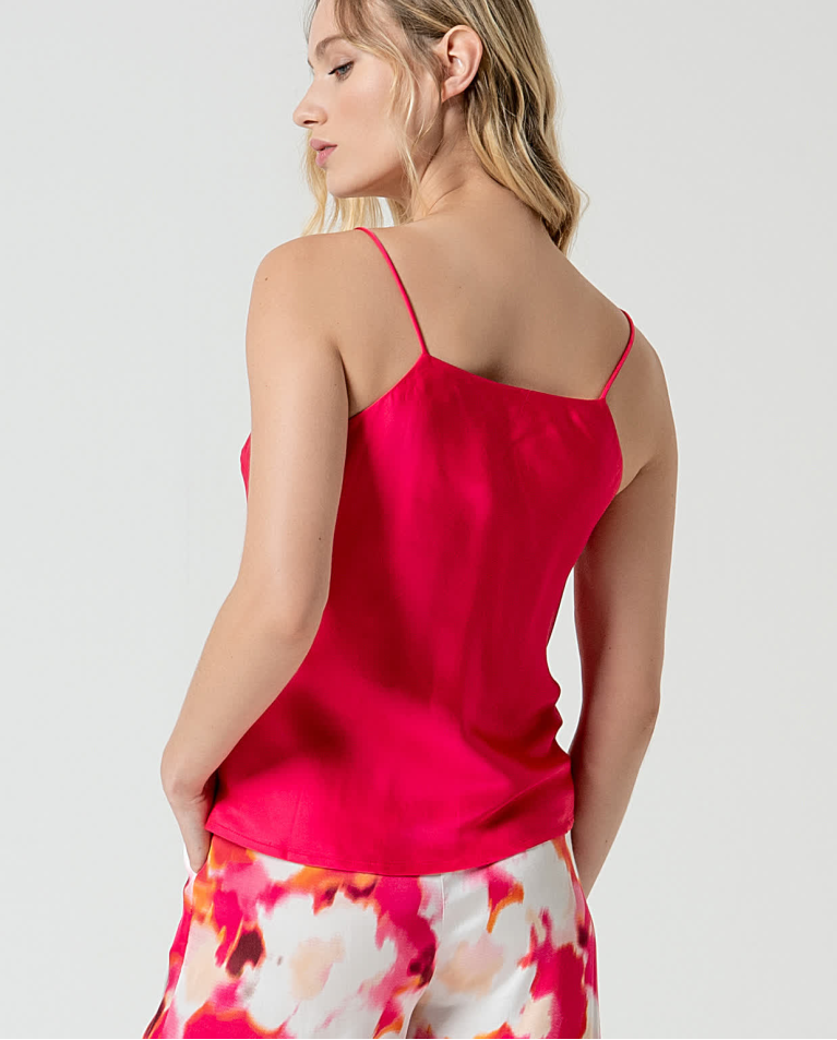 Surkana Top Satinado Y Fluido De Tirantes Fucsia