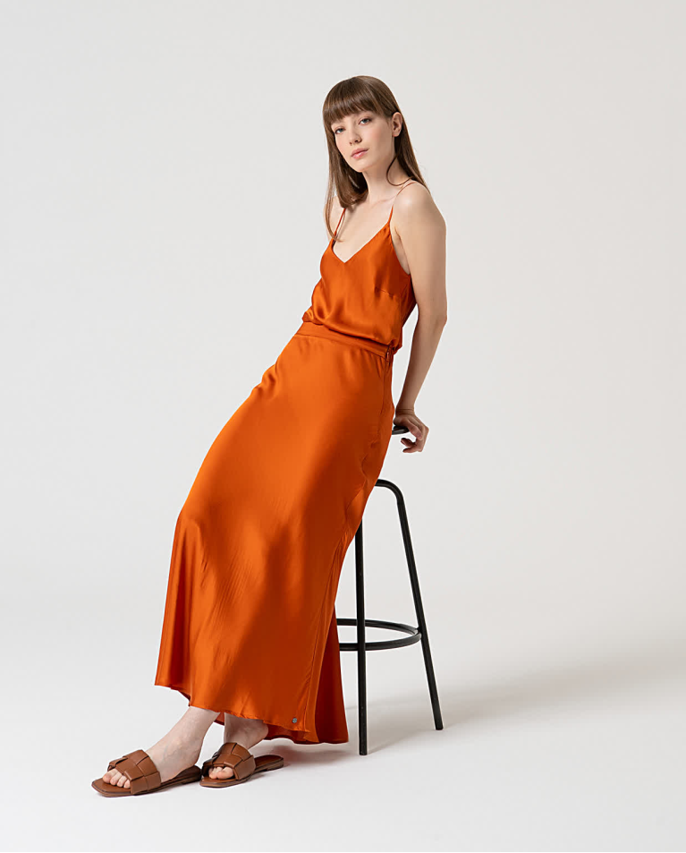 Surkana Top Satinado Y Fluido De Tirantes Teja