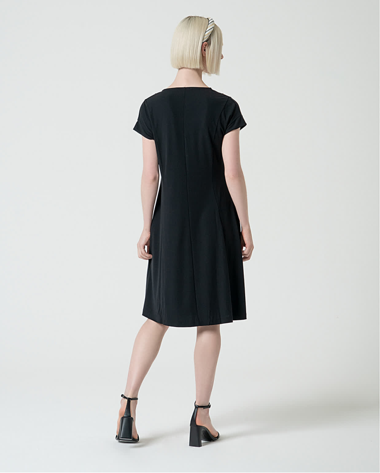 Surkana Vestido Elástico Básico Liso Negro