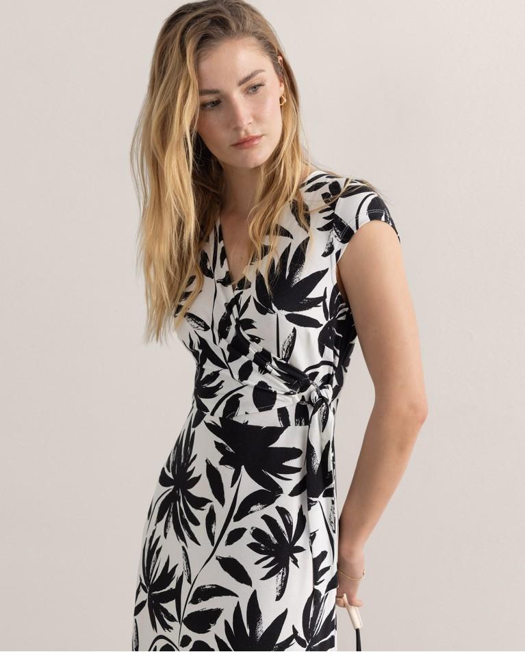 Surkana Vestido Elástico Corto Y Cruzado Negro