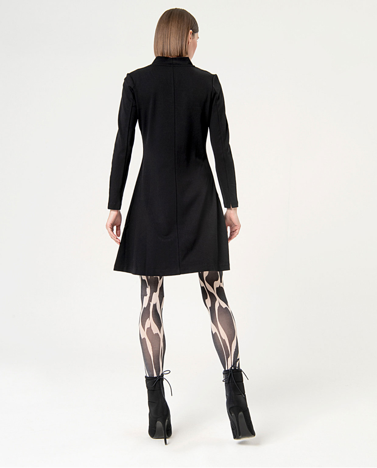 Surkana Vestido Elástico Recto Y Corto Negro