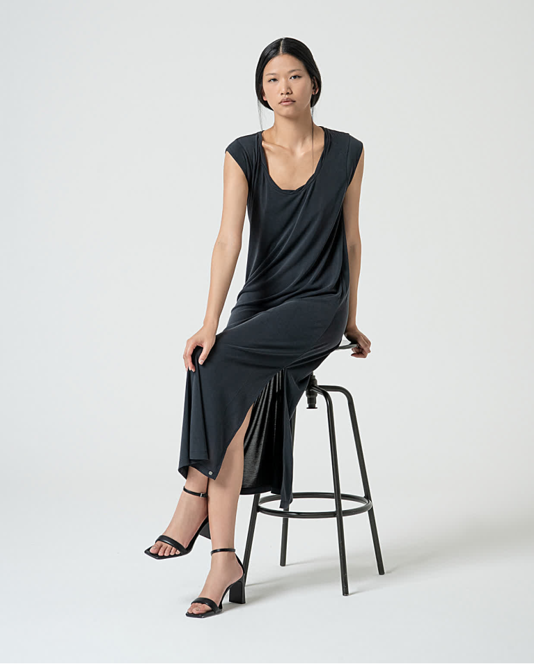 Surkana Vestido Largo Elástico Recto Negro