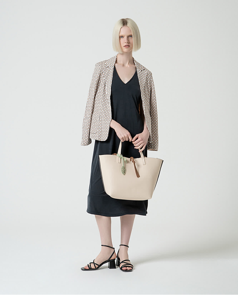 Surkana Vestido Midi Elástico Liso Negro