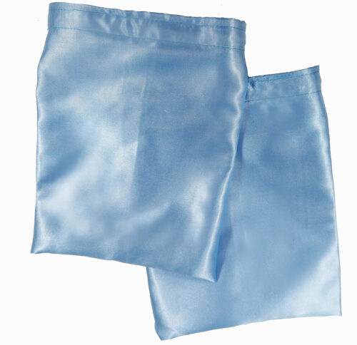 susana escribano Bocamanga para tunica. Raso azul claro