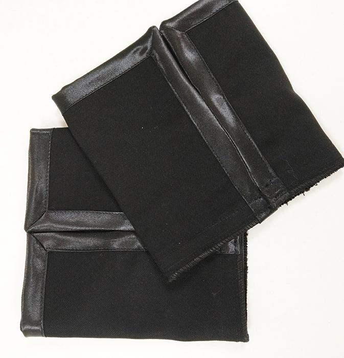 Susana Escribano Bocamanga Para Tunica. Raso Negro Ribete