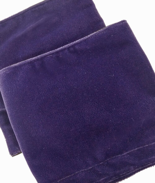 susana escribano Bocamanga para tunica. Terciopelo morado