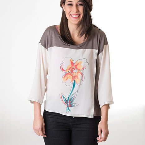 Susana Escribano Camiseta Corta Y Ancha. Dibujo Exclusivo