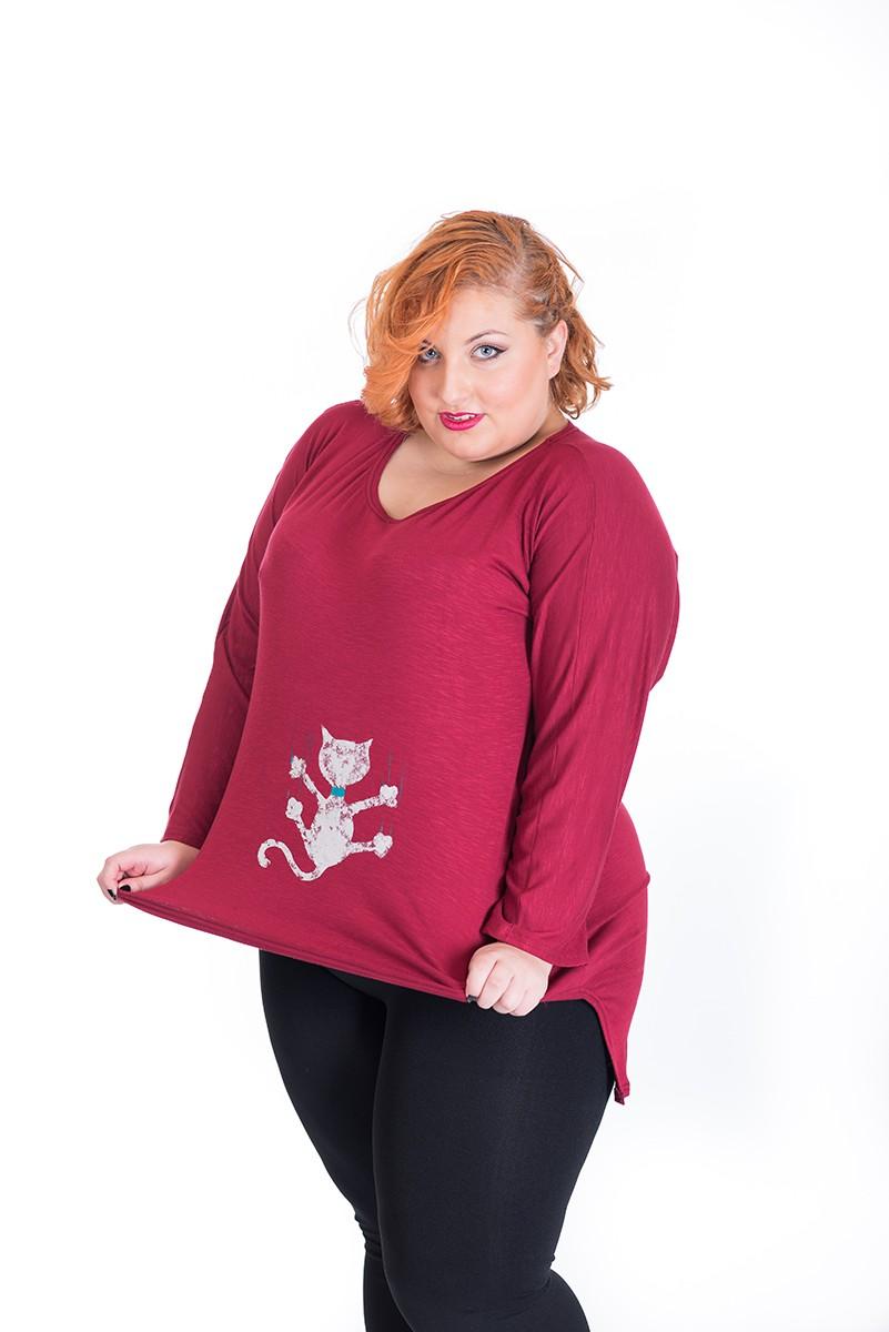 susana escribano Camisetas de mujer basica granate. Gato