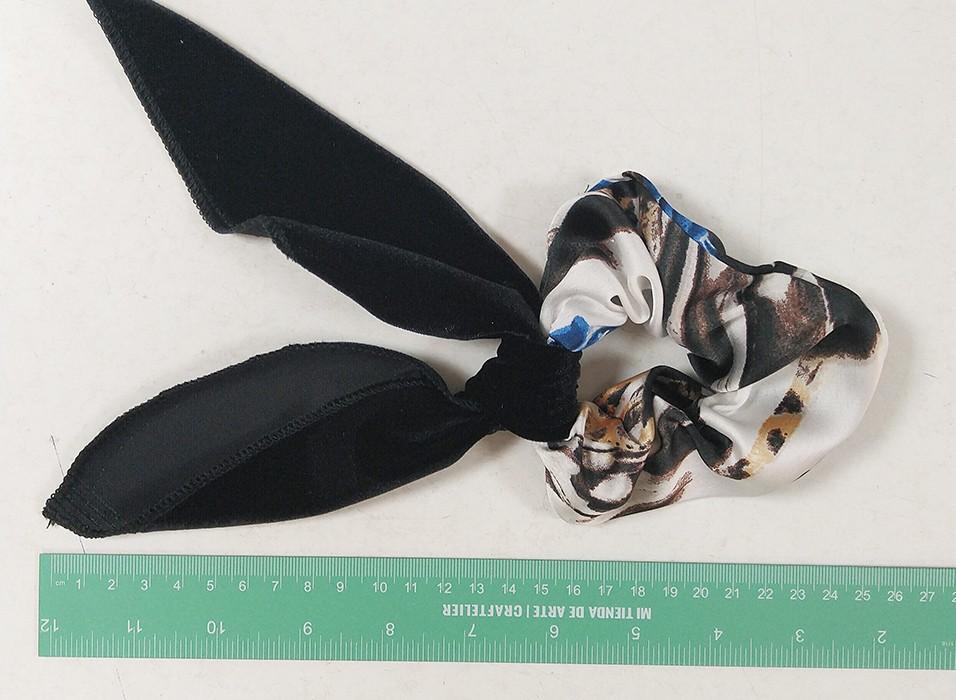 susana escribano Coletero estampado con lazo de terciopelo