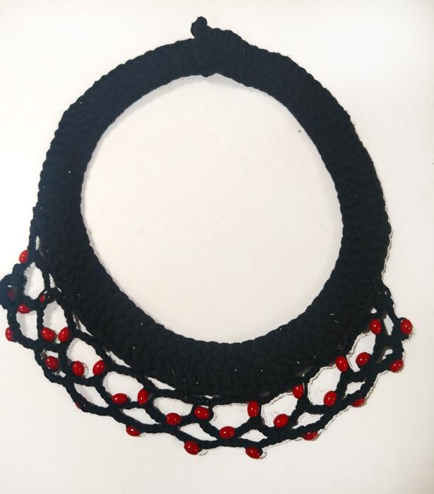 Susana Escribano Collares De Ganchillo. Regalo San Valentin