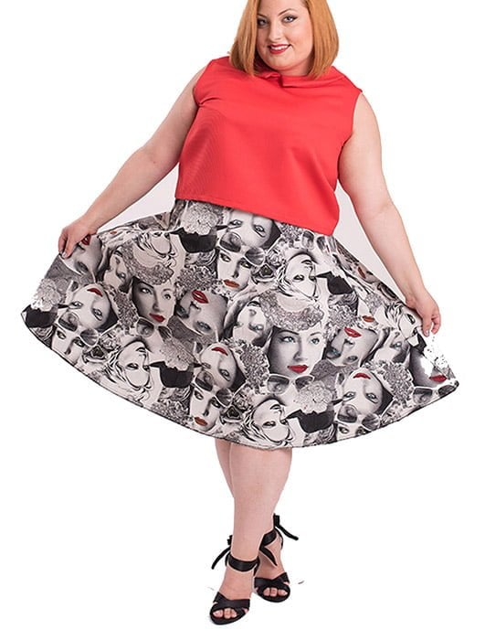 Susana Escribano Falda De Talla Grande. Estampado De Besos