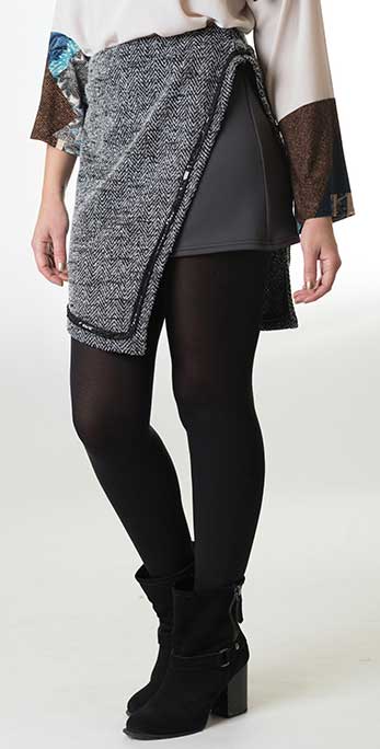 Susana Escribano Falda Mujer Asimetrica. Original Diferente