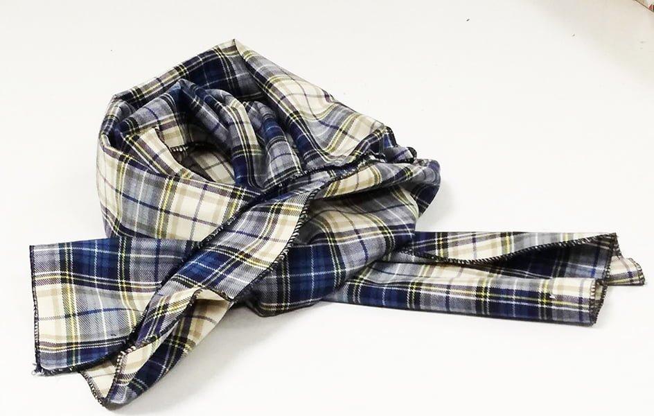 Susana Escribano Fular De Cuadros. Marte. Tonos Azules