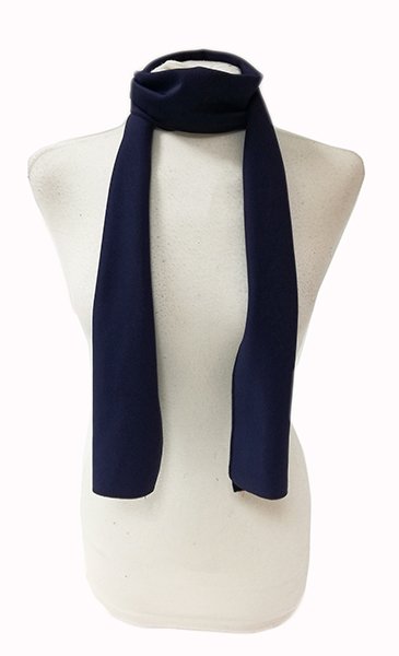 susana escribano Fular largo punto azul oscuro. Jupiter