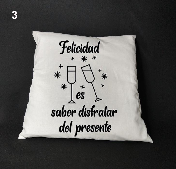 Susana Escribano Funda Cojín 43×50 – Color Blanco. Cojin Con Dibujo