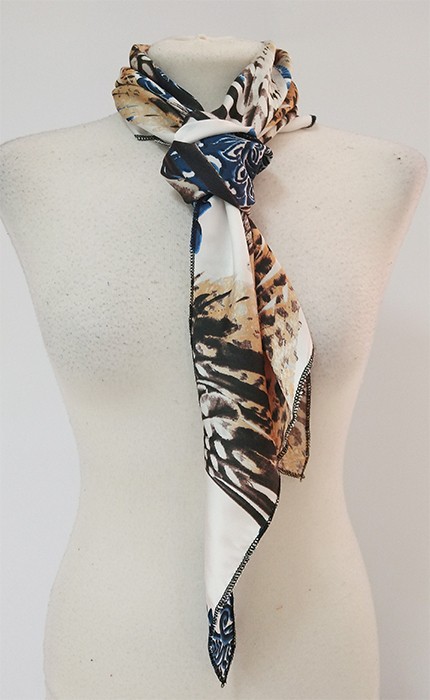 susana escribano Pañuelo tonos tierra estampado animal. Sol