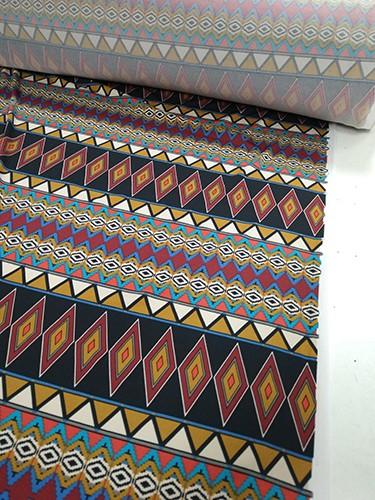 Susana Escribano Patron Minifalda + Tejido Estampado Geometrico