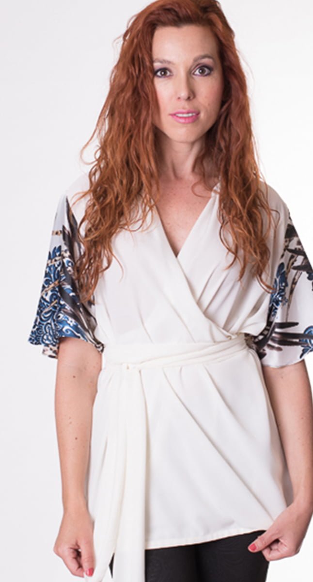 Susana Escribano Blusa De Crep Con Cruce. Crudo