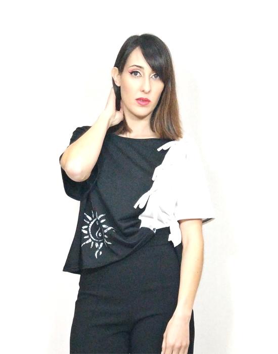 Susana Escribano Camiseta Negra Y Blanca De Mujer