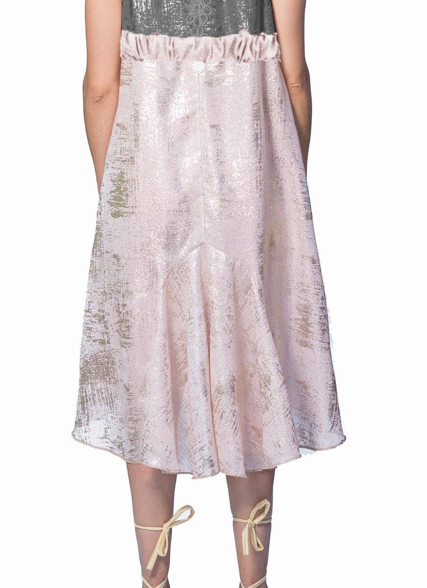 Susana Escribano Falda Asimetrica Dorada. Con Cola