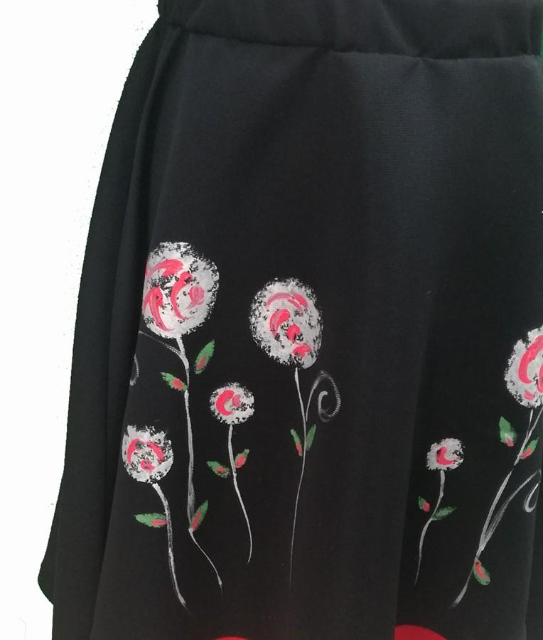 Susana Escribano Falda De Capa Negra