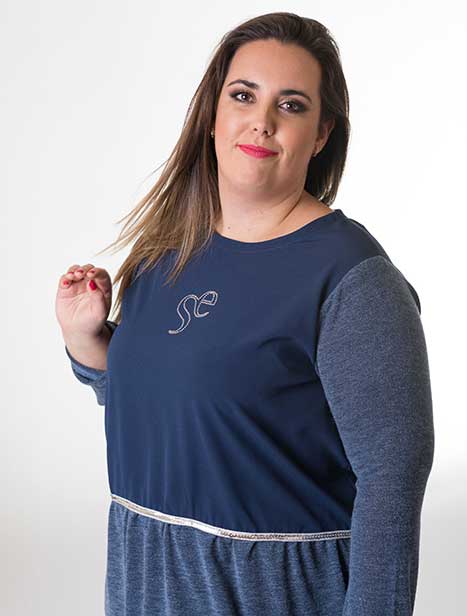 Susana Escribano Jersey De Punto Azul. Con Volante