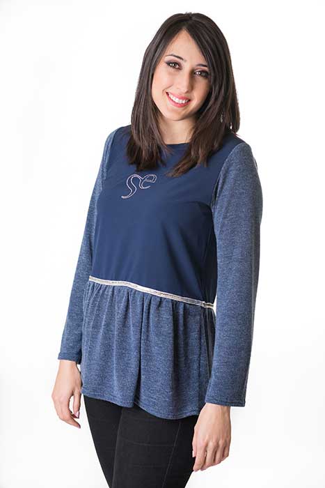 Susana Escribano Jersey De Punto Azul. Con Volante