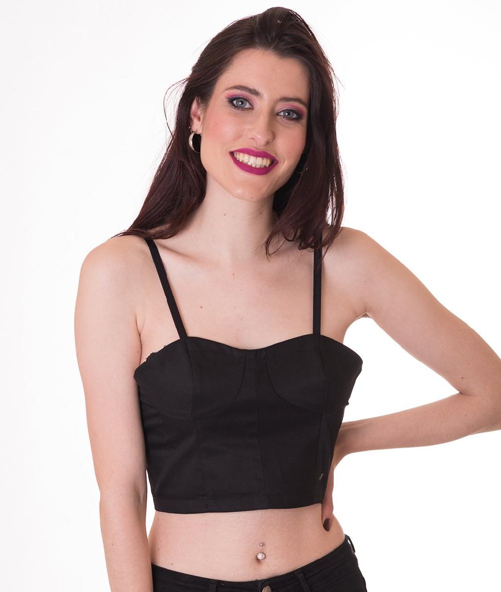 Susana Escribano Top Crop Corto. Color Negro