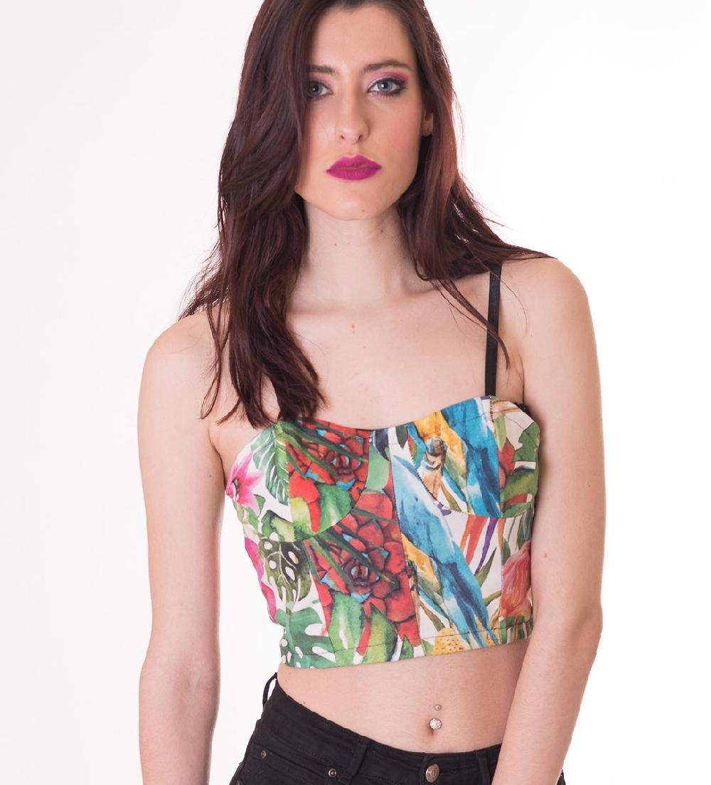 susana escribano Top crop. Top con estampado tropical
