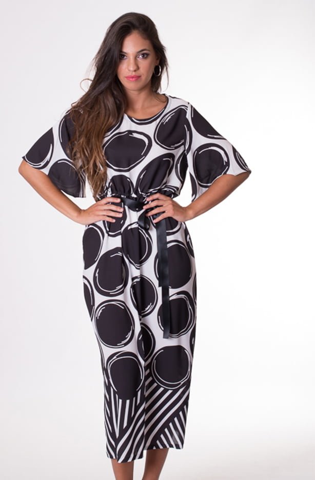 Susana Escribano Vestido De Gala. Blanco Negro Topos