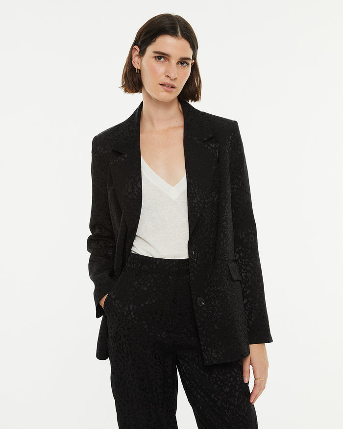 System Action Americana Recta Jacquard Satianada Tejido Animal Print