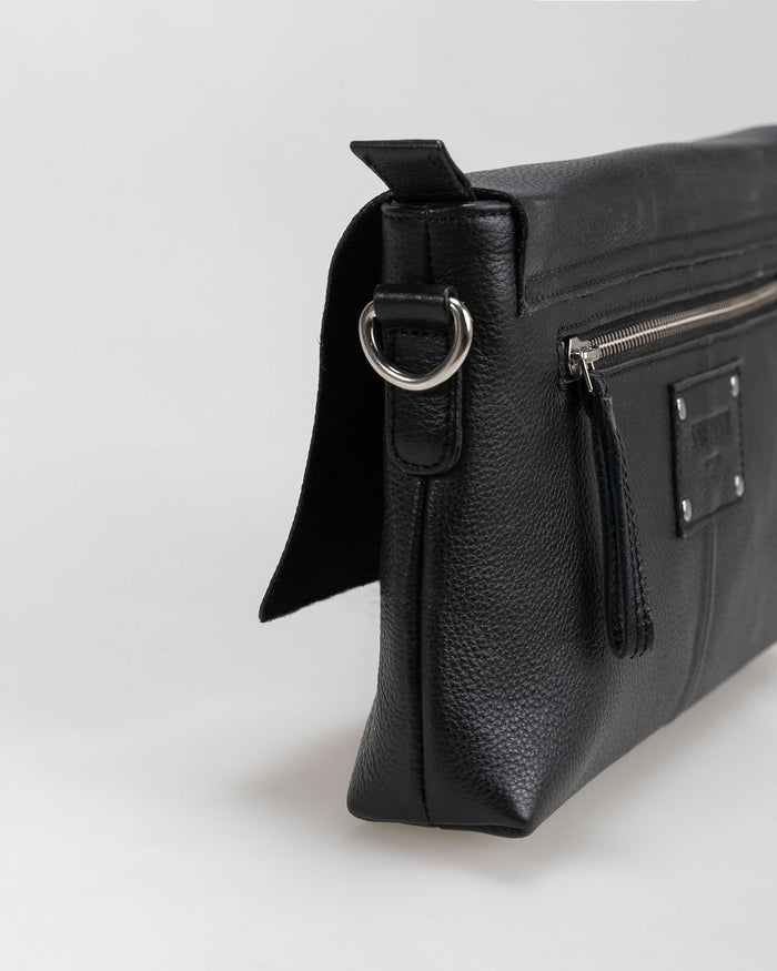 System Action Bolso Piel Mediano Estilo Bandolera Cierre Botón