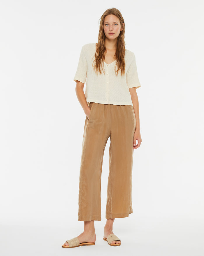 System Action Camisa Cruda Cuello Pico Y Manga Corta