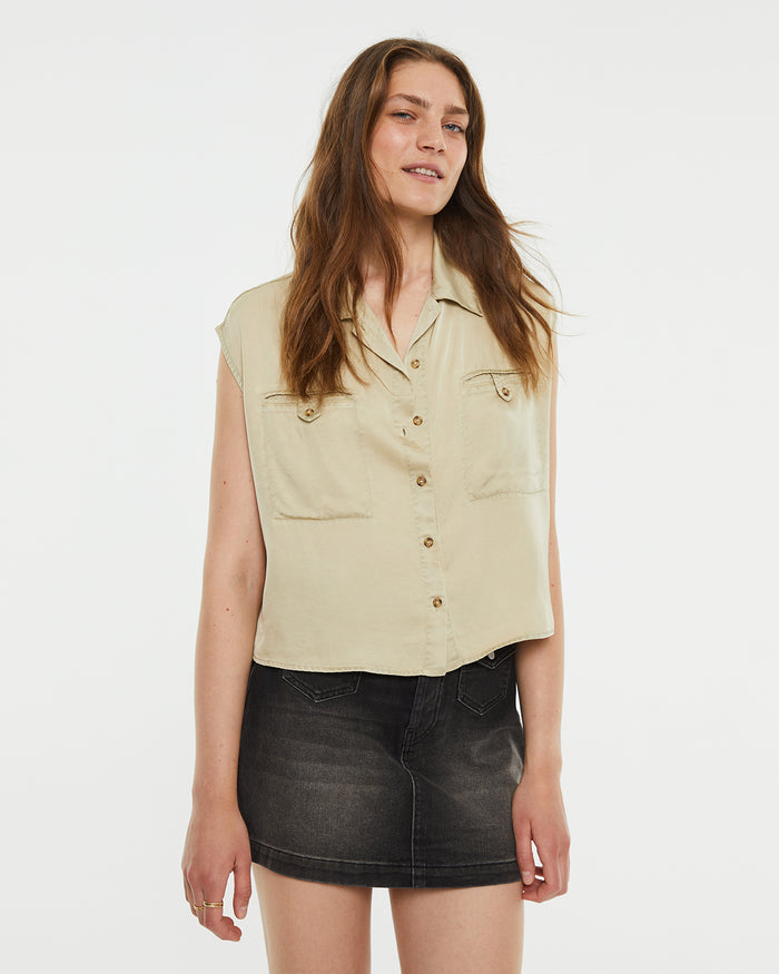 system action Camisa sin mangas con tintura especial