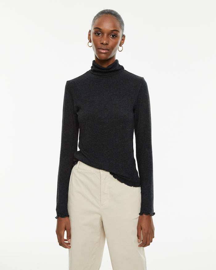 system action Camiseta canalé ajustada manga larga cuello perkins