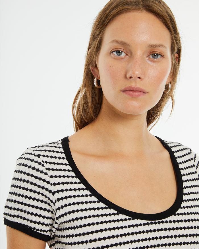 System Action Camiseta Crop De Rayas Ajustada Manga Corta