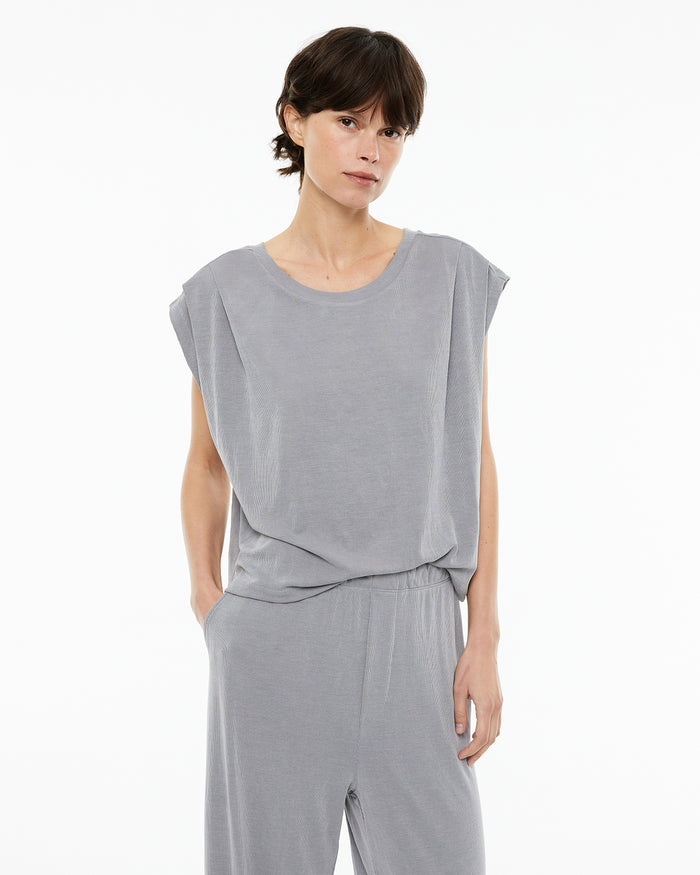 system action Camiseta oversize costura hombros adelantada