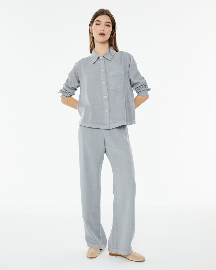 system action Chaqueta fluida con cuello camisero y bolsillo delantero