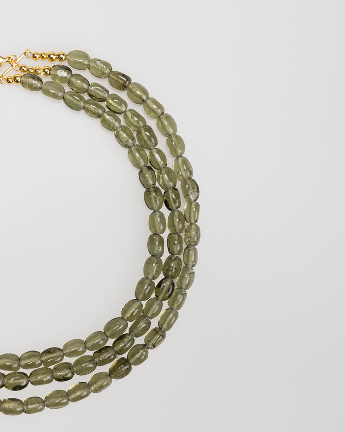 System Action Collar Triple Diferentes Longitudes Con Abalorios