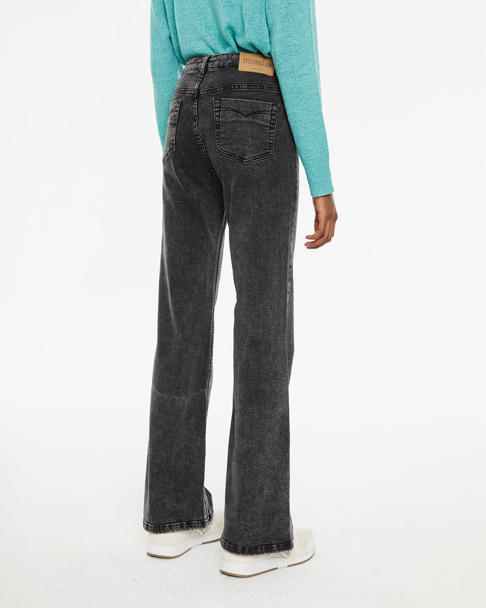 System Action Jeans Fit Flare Tiro Medio Detalle Bolsillos Delanteros