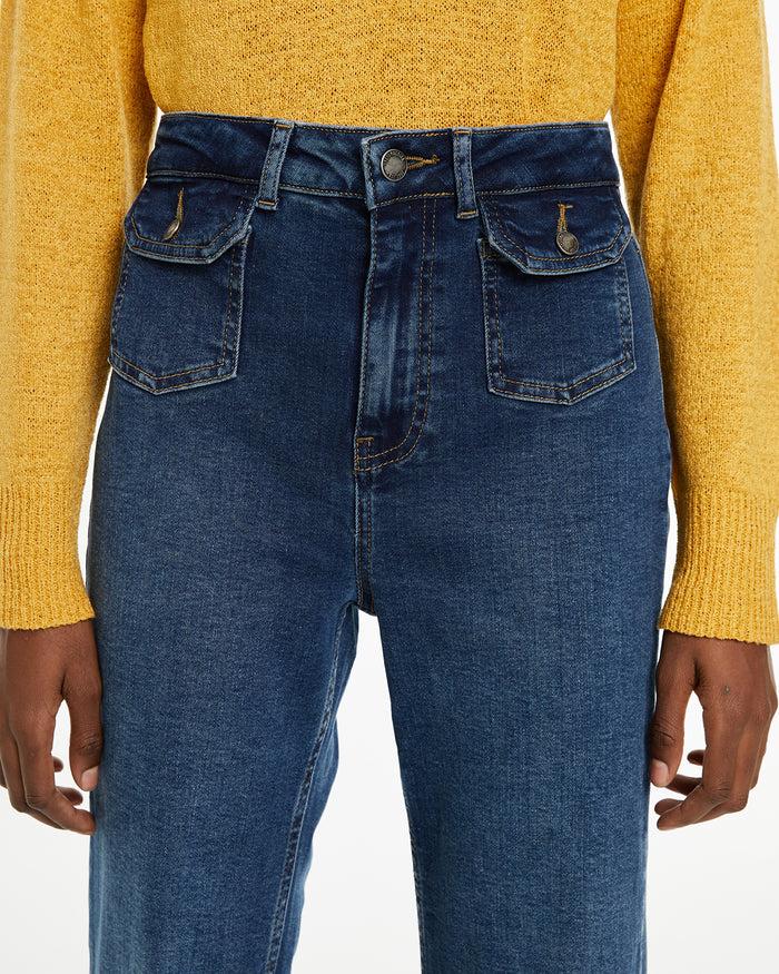 System Action Jeans Fit Flare Tiro Medio Detalle Bolsillos Delanteros