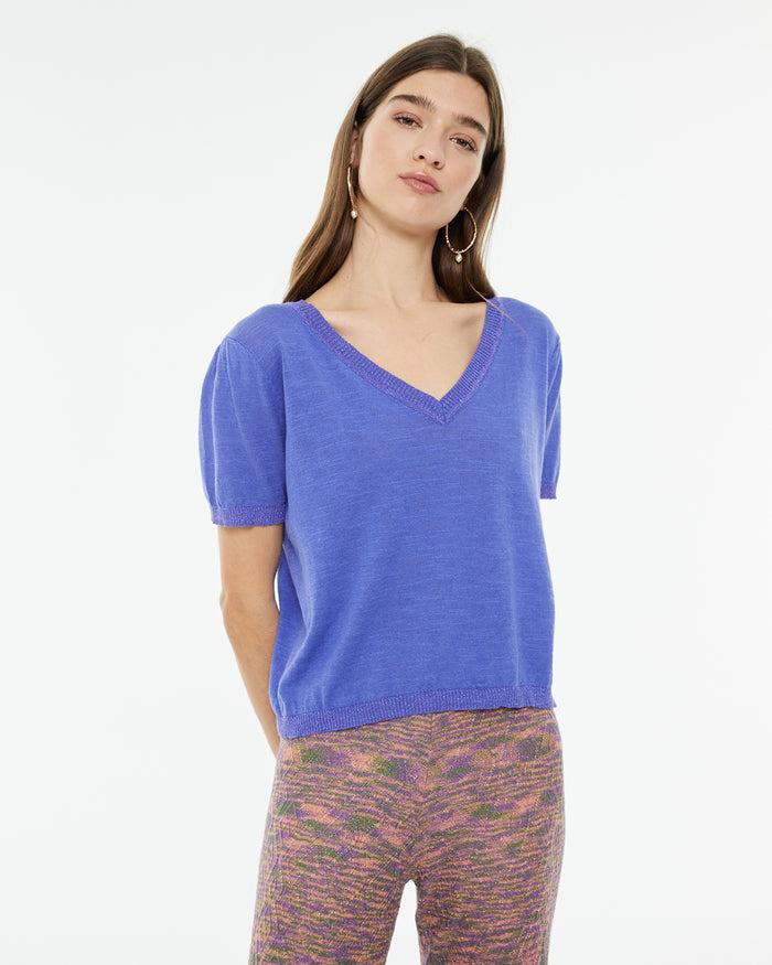 system action Jersey cuello pico de manga corta con detalle tira escote